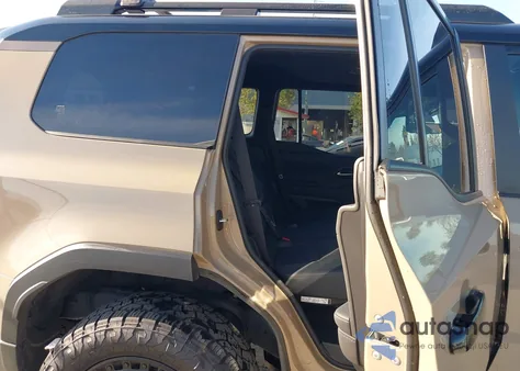 2024 Lexus Gx 550 Overtrail z USA, uszkodzony, nr VIN JTJTBCDX8R5006061